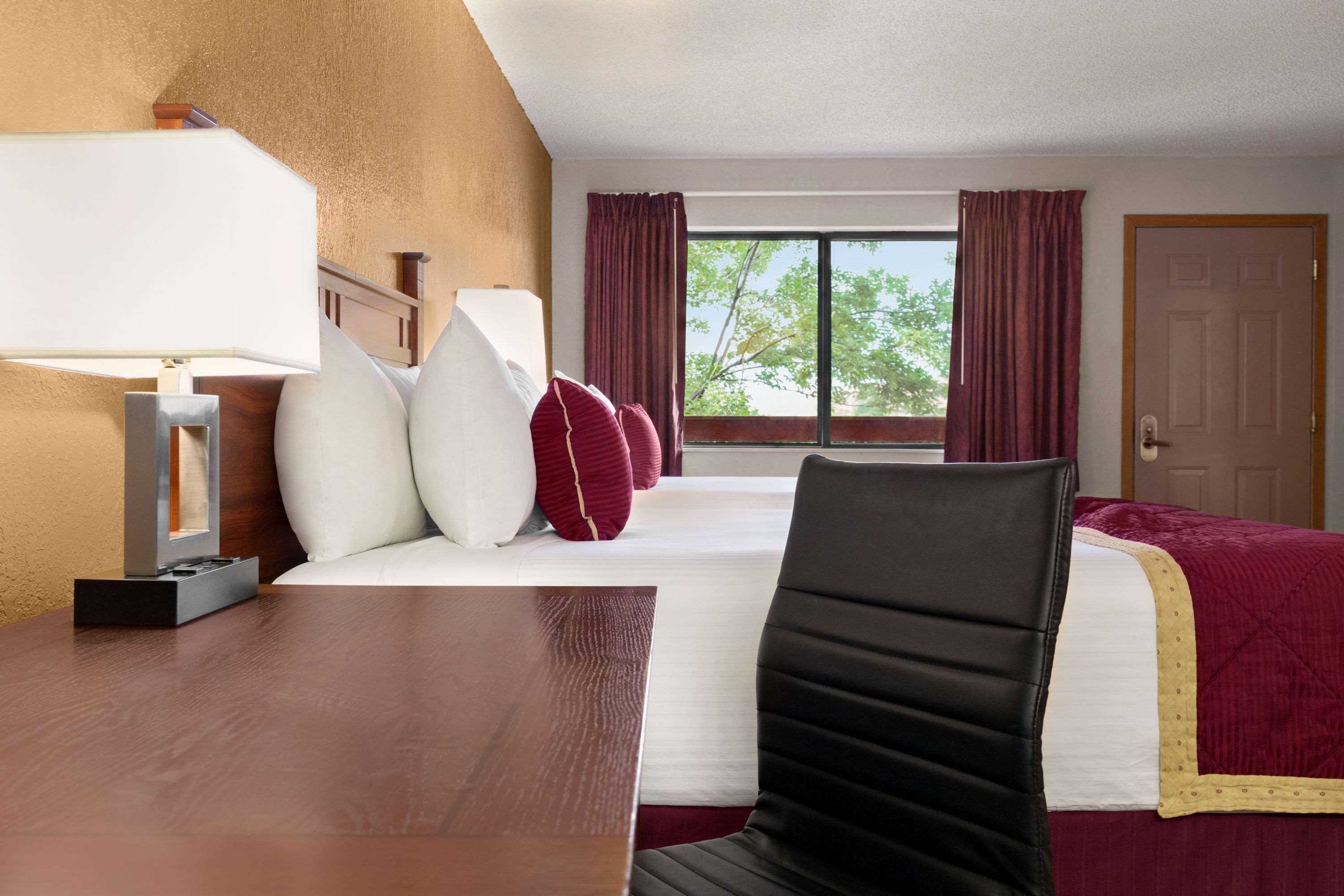 เบย์มอนต์ บาย วินด์แฮม คอร์เตซ Hotel คอร์เทซ ภายนอก รูปภาพ